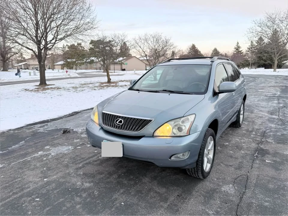 2004 Lexus RX 2nd Gen - Image 11 of 15