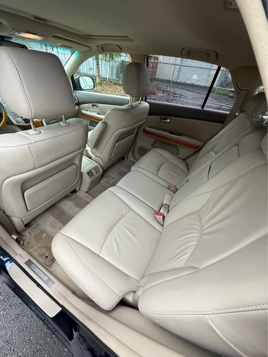 2004 Lexus RX 2nd Gen - Image 14 of 16