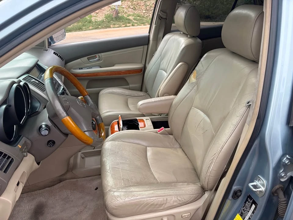 2004 Lexus RX 2nd Gen - Image 10 of 13