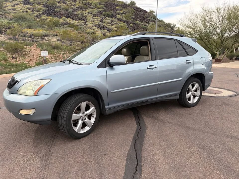 2004 Lexus RX 2nd Gen - Image 7 of 13