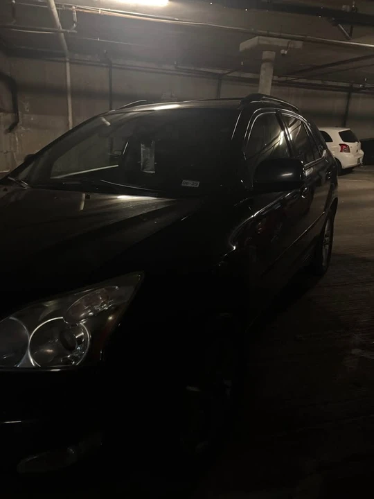 2004 Lexus RX 2nd Gen - Image 6 of 11