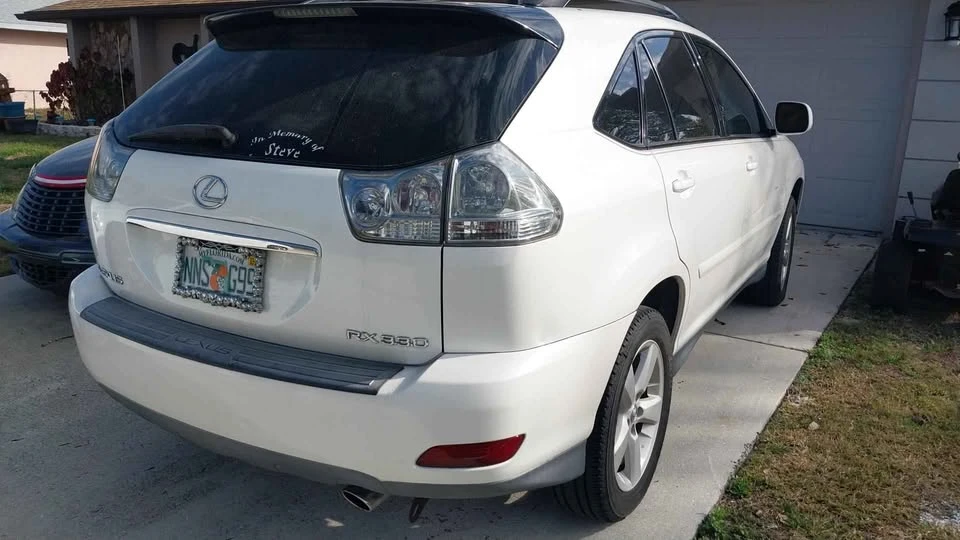 2004 Lexus RX 2nd Gen - Image 4 of 12