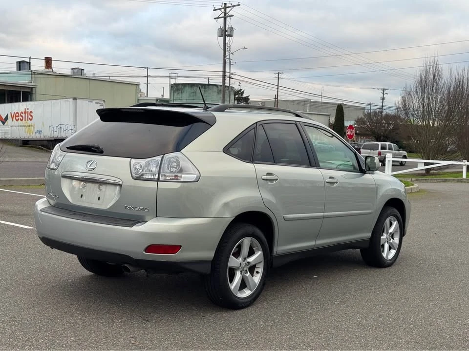 2004 Lexus RX 2nd Gen - Image 5 of 12