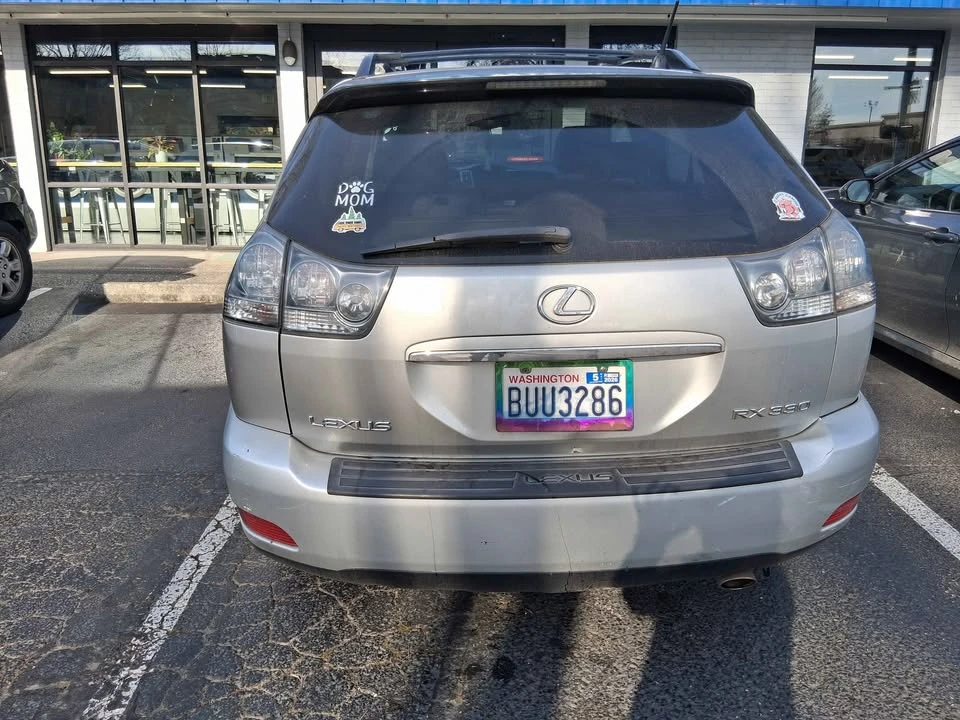 2004 Lexus RX 2nd Gen - Image 5 of 13
