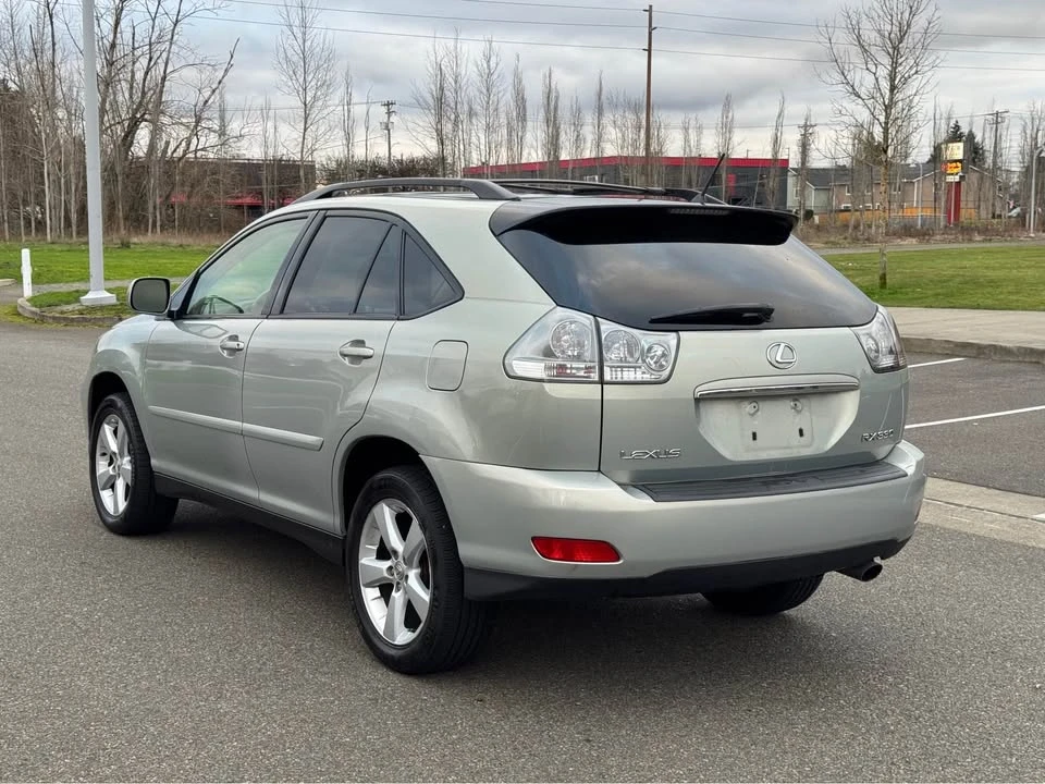 2004 Lexus RX 2nd Gen - Image 3 of 12