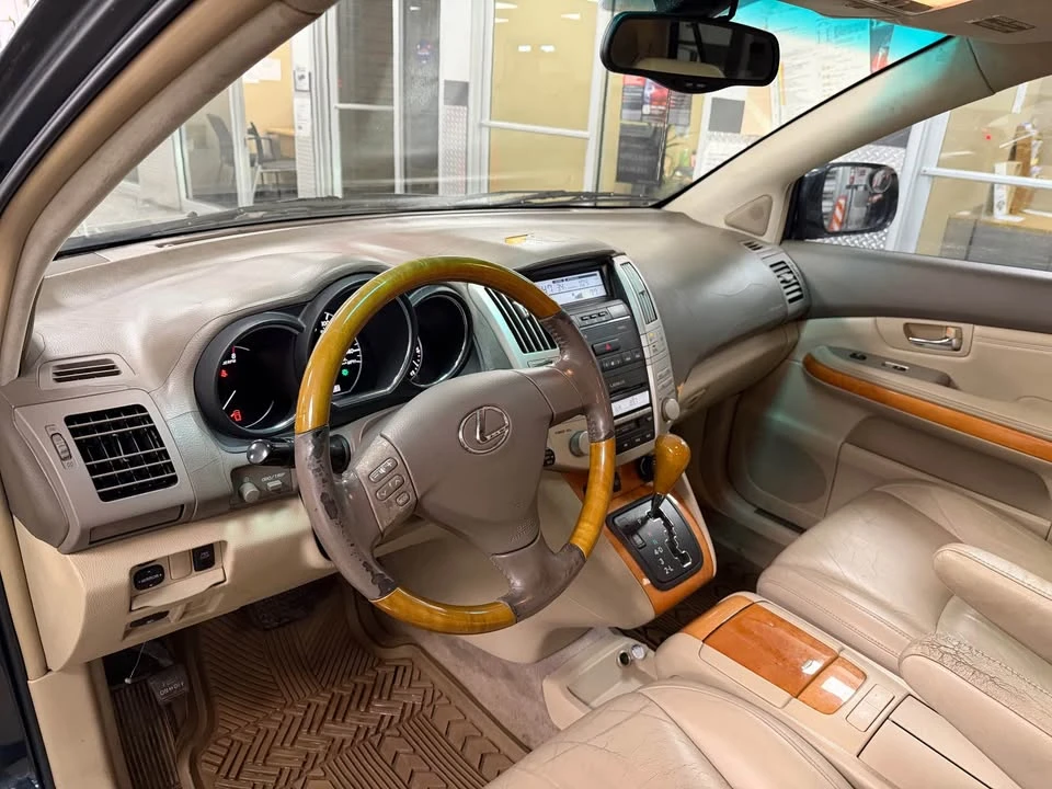2004 Lexus RX 2nd Gen - Image 9 of 9