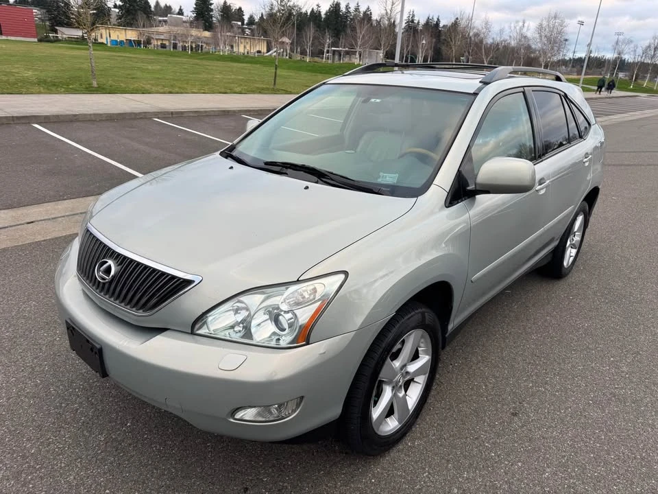 2004 Lexus RX 2nd Gen - Image 9 of 12