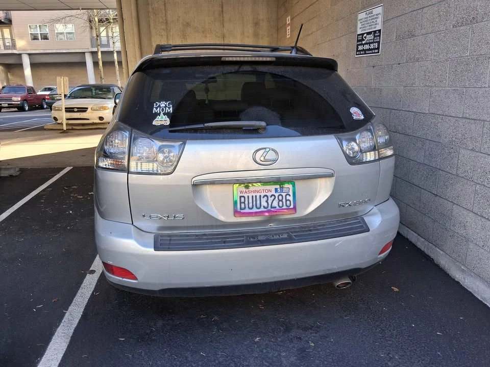 2004 Lexus RX 2nd Gen - Image 6 of 13