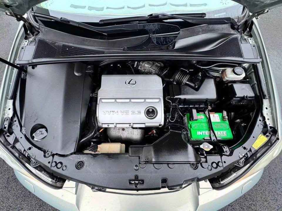 2004 Lexus RX 2nd Gen - Image 15 of 16