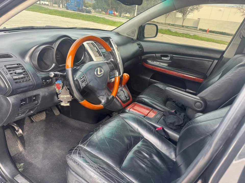 2004 Lexus RX 2nd Gen - Image 8 of 9