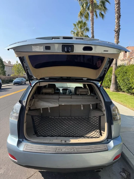 2004 Lexus RX 2nd Gen - Image 4 of 8