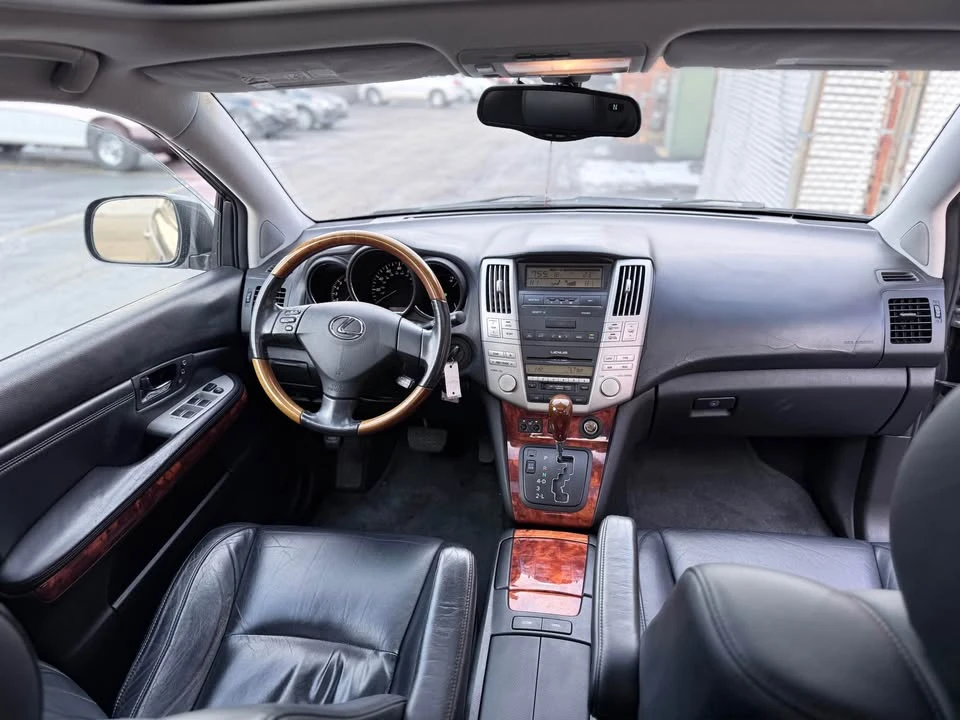 2004 Lexus RX 2nd Gen - Image 13 of 16