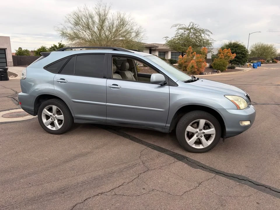 2004 Lexus RX 2nd Gen - Image 2 of 13