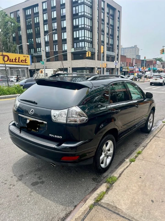 2004 Lexus RX 2nd Gen - Image 2 of 4