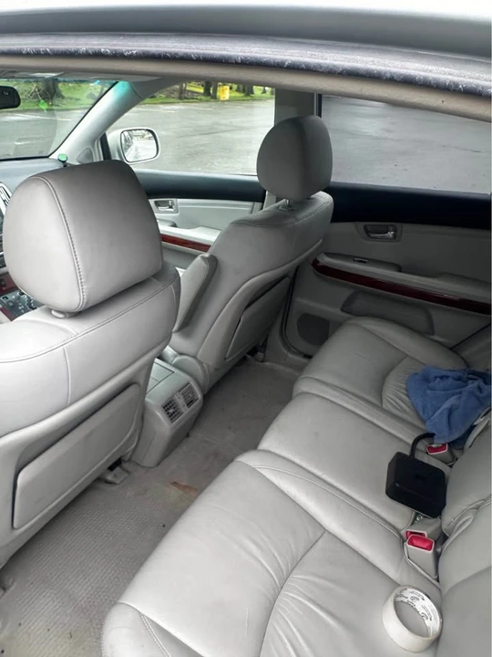 2004 Lexus RX 2nd Gen - Image 6 of 7