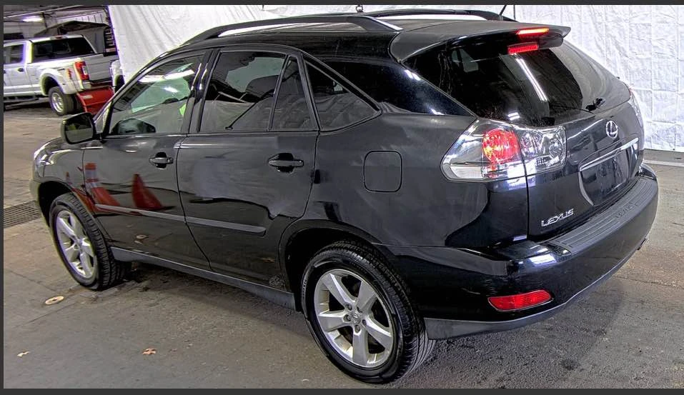 2004 Lexus RX 2nd Gen - Image 5 of 11