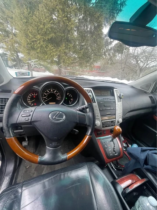 2004 Lexus RX 2nd Gen - Image 2 of 11