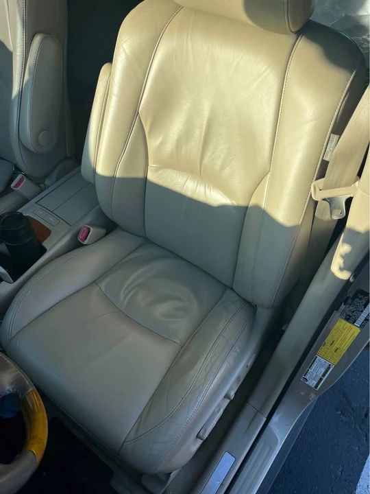 2004 Lexus RX 2nd Gen - Image 9 of 9
