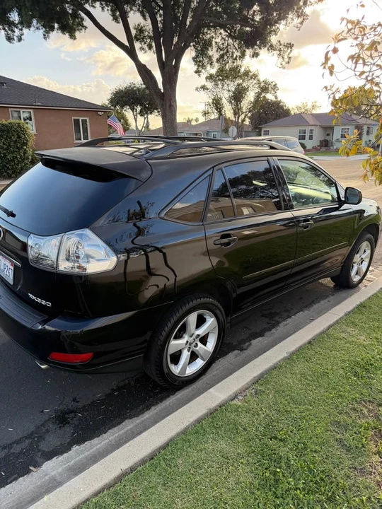 2004 Lexus RX 2nd Gen - Image 2 of 12