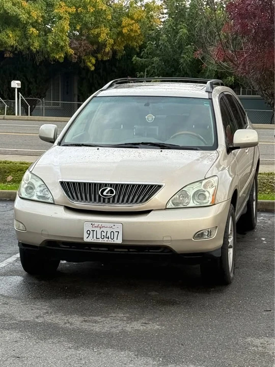 2004 Lexus RX 2nd Gen - Image 5 of 7