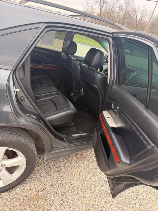 2004 Lexus RX 2nd Gen - Image 8 of 9