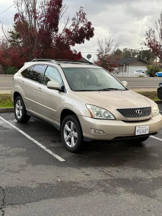 2004 Lexus RX 2nd Gen - Image 6 of 7