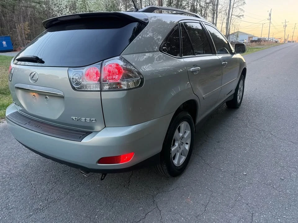 2004 Lexus RX 2nd Gen - Image 5 of 13