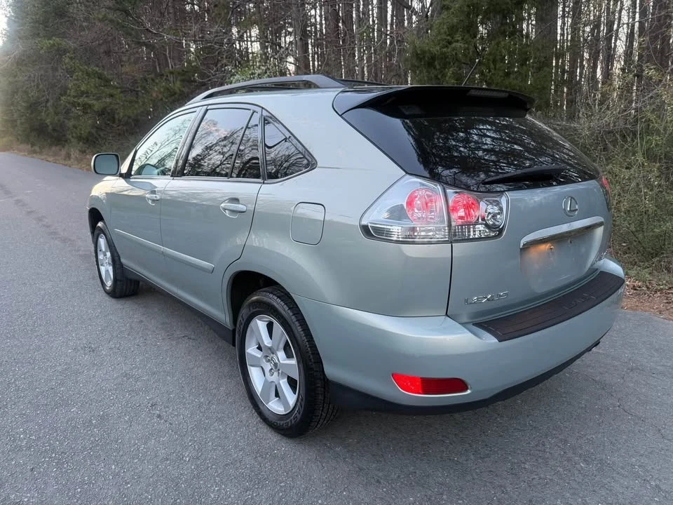 2004 Lexus RX 2nd Gen - Image 4 of 13