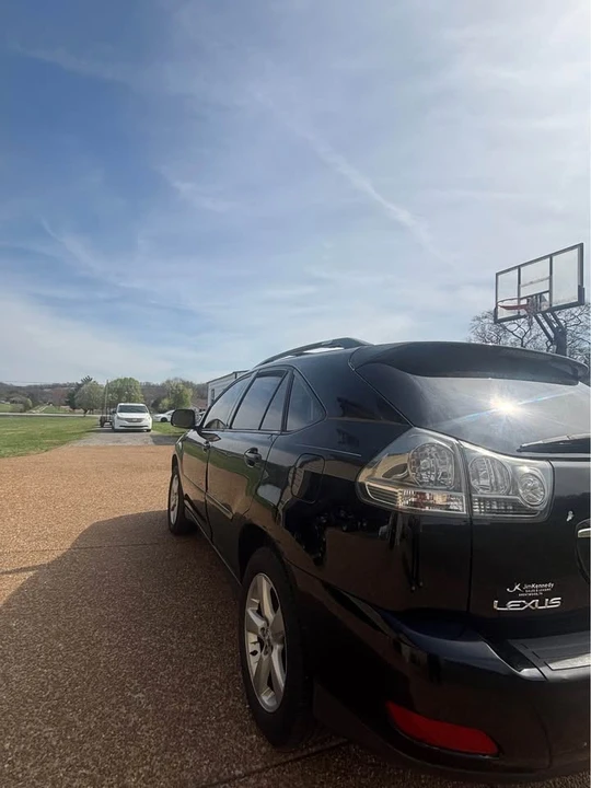 2004 Lexus RX 2nd Gen - Image 6 of 17
