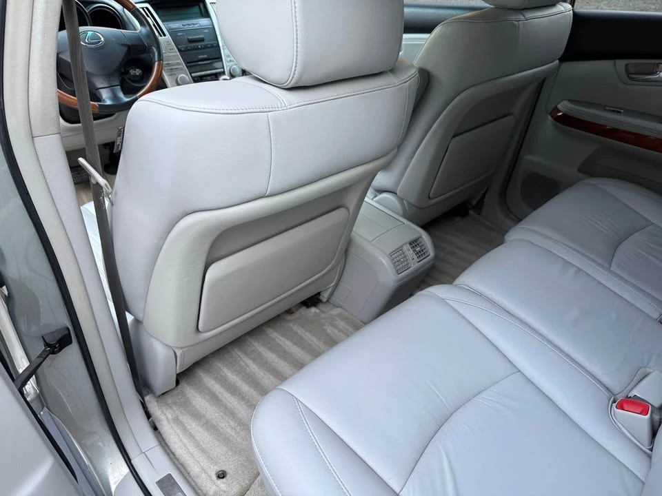 2004 Lexus RX 2nd Gen - Image 8 of 13