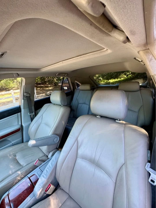2004 Lexus RX 2nd Gen - Image 2 of 10