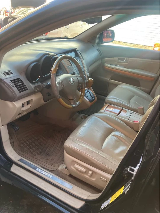 2004 Lexus RX 2nd Gen - Image 3 of 20