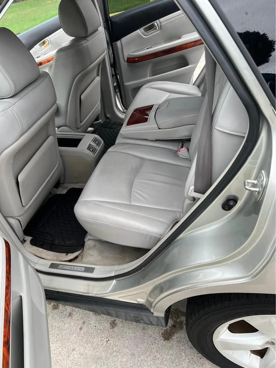 2004 Lexus RX 2nd Gen - Image 7 of 11