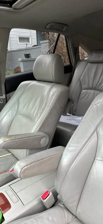 2004 Lexus RX 2nd Gen - Image 2 of 4