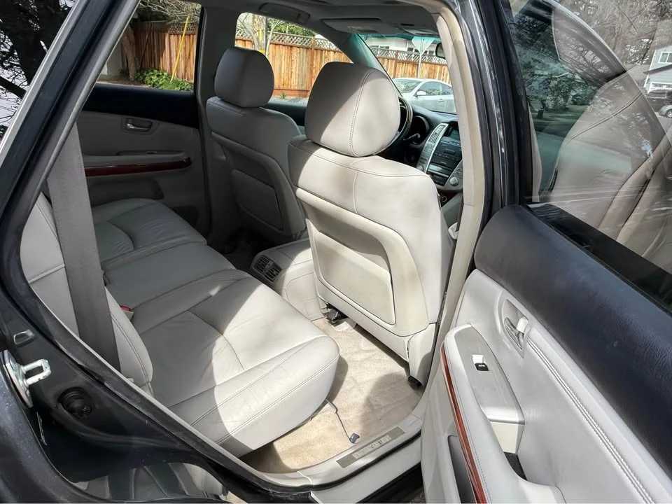 2004 Lexus RX 2nd Gen - Image 11 of 13