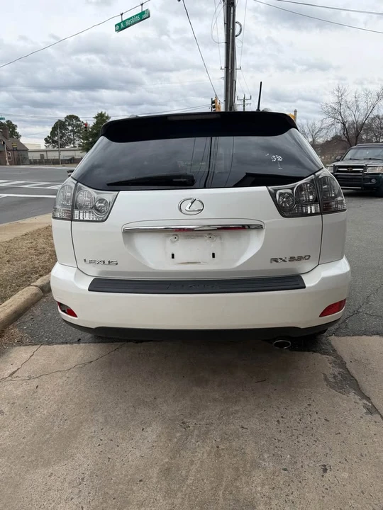 2004 Lexus RX 2nd Gen - Image 5 of 9