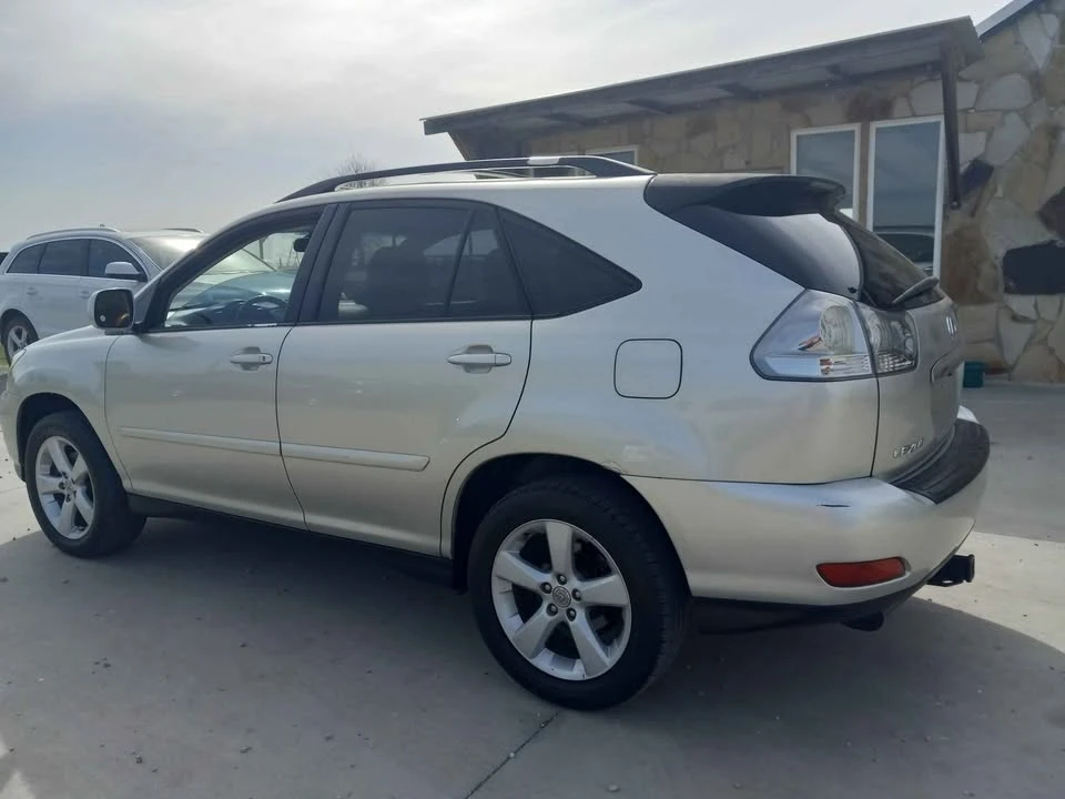 2004 Lexus RX 2nd Gen - Image 2 of 10