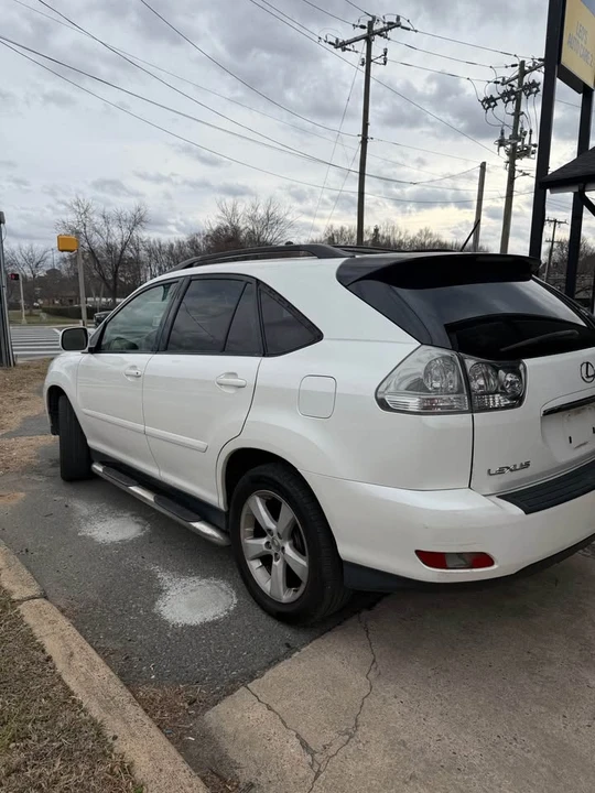 2004 Lexus RX 2nd Gen - Image 2 of 9