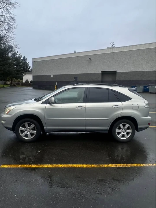 2004 Lexus RX 2nd Gen - Image 3 of 7