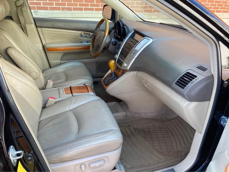 2004 Lexus RX 2nd Gen - Image 12 of 20