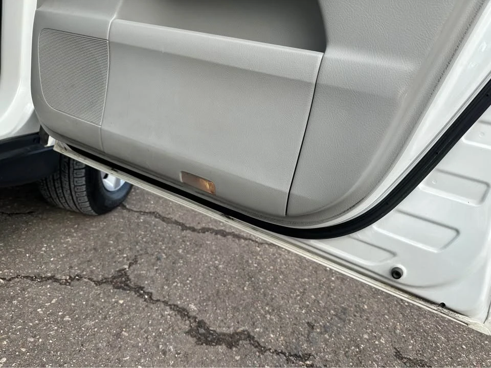 2004 Lexus RX 2nd Gen - Image 17 of 20