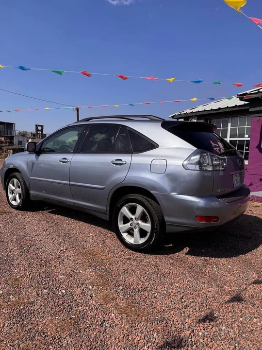 2004 Lexus RX 2nd Gen - Image 2 of 16