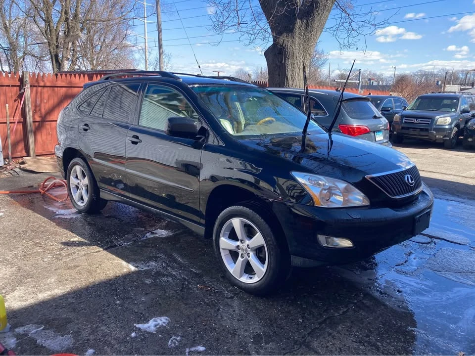 2004 Lexus RX 2nd Gen - Image 8 of 20