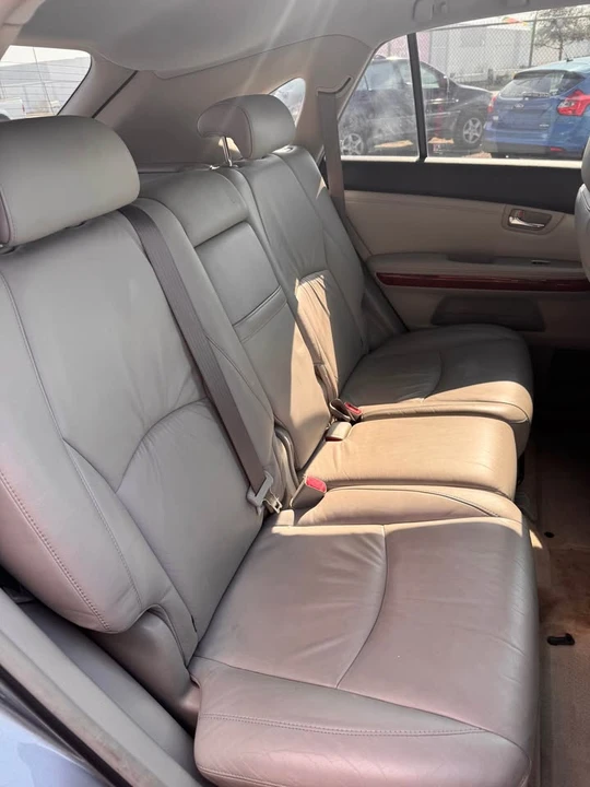 2004 Lexus RX 2nd Gen - Image 14 of 16
