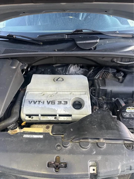 2004 Lexus RX 2nd Gen - Image 6 of 9