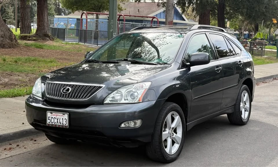2004 Lexus RX 2nd Gen - Image 6 of 13