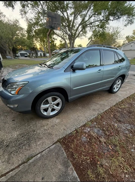 2004 Lexus RX 2nd Gen - Image 4 of 18
