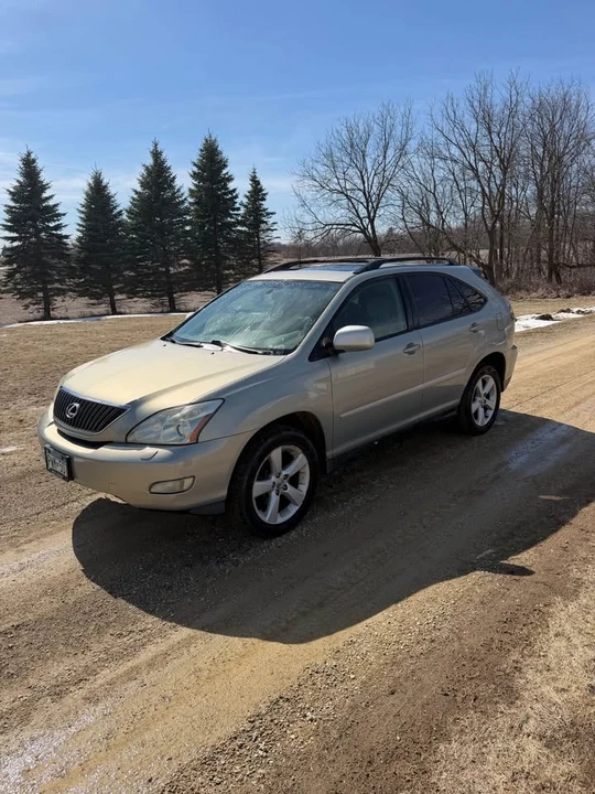 2004 Lexus RX 2nd Gen - Image 3 of 4