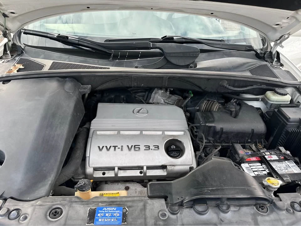2004 Lexus RX 2nd Gen - Image 18 of 20
