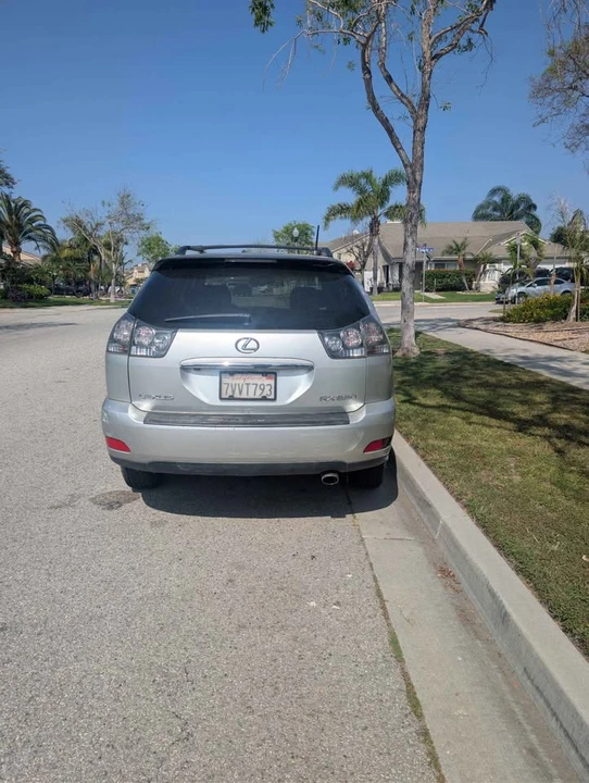 2004 Lexus RX 2nd Gen - Image 4 of 10